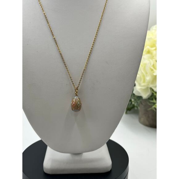 Avon Vintage‎ Enamel Rhinestone Pastel Pink Gold Tone  Egg Pendant Necklace - Picture 9 of 10